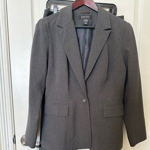 Women's charcoal 2 piece suit